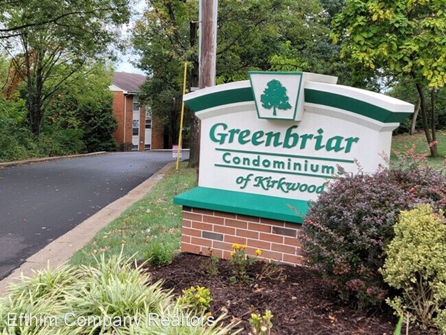 Primary Photo - 1984 Green Glen Dr