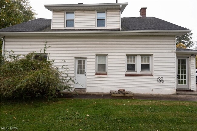 Building Photo - 7003 Brecksville Rd