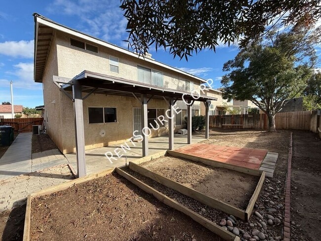 Building Photo - 1602 W Ave H-4