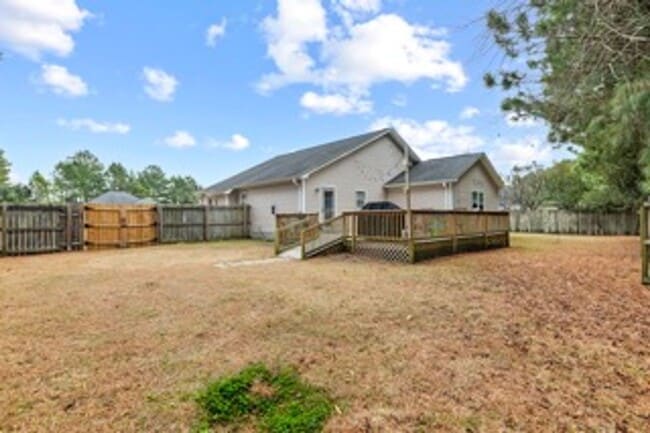 Building Photo - Lifestyle Focused