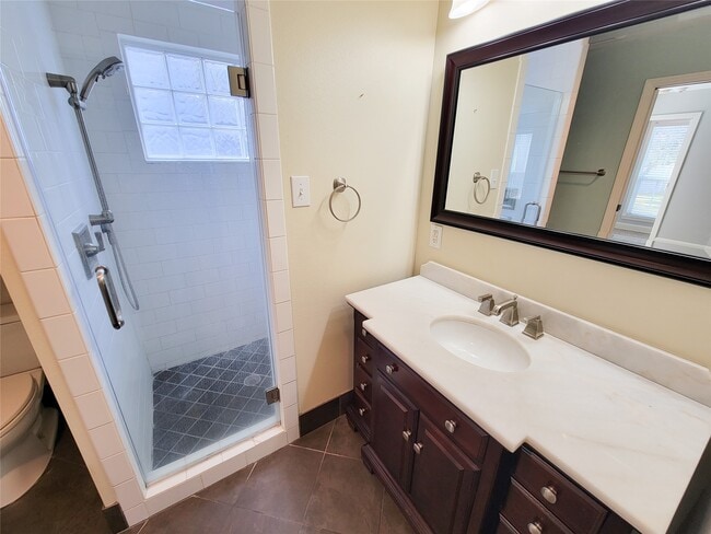 Building Photo - 5536 Aspen St