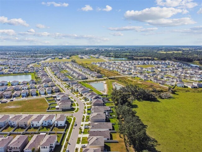 Building Photo - 33635 Field Maple Lp