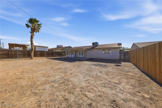 Building Photo - 251 Meyers Ave