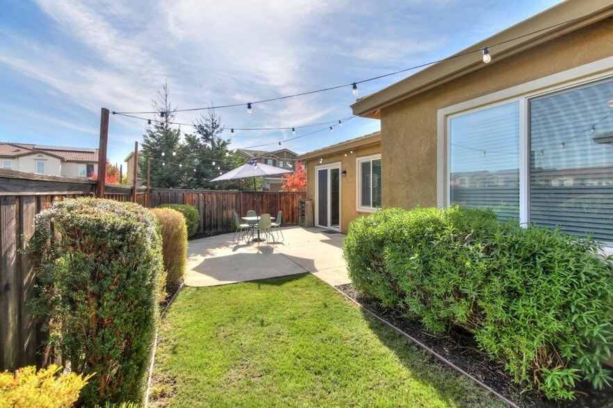 Building Photo - 6200 Crosshaven Ct