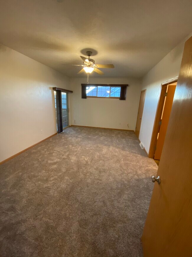 Building Photo - 5236 Sassafras Dr