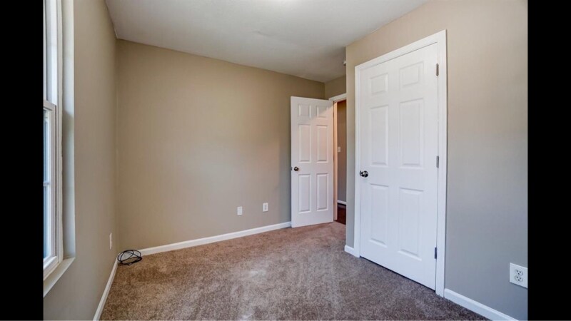 Building Photo - 10562 Toulon Dr