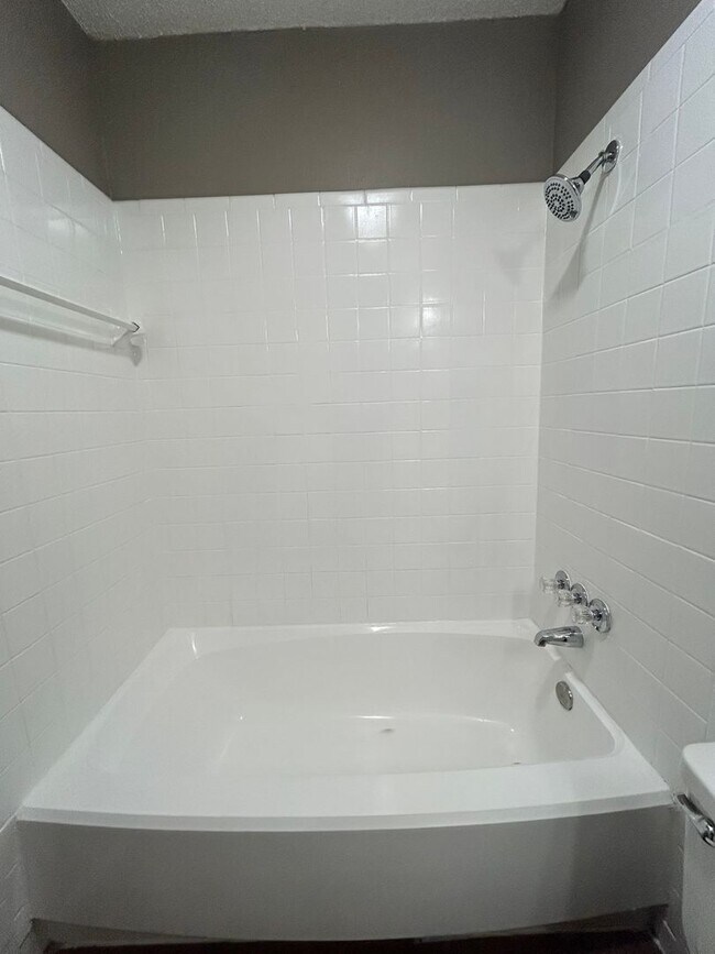 Building Photo - Saginaw Texas Homes for Rent "Eagle Mtn-Sa...