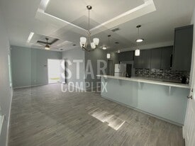 Building Photo - 4725 Mulberry Ave