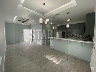 Building Photo - 4725 Mulberry Ave