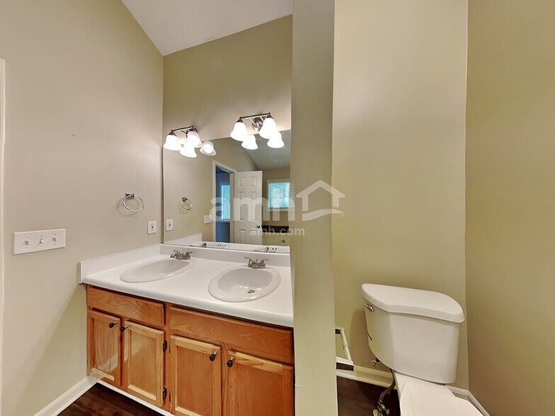 Building Photo - 2617 Marleigh Farm Rd NW