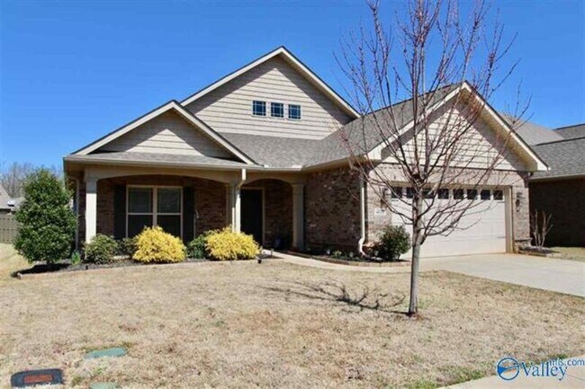 Building Photo - 408 Bay Tree Ln SW
