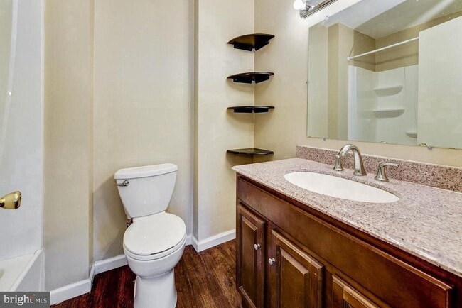 Building Photo - 215 Keats Dr
