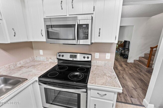 Building Photo - 149 Pine Cone Trail