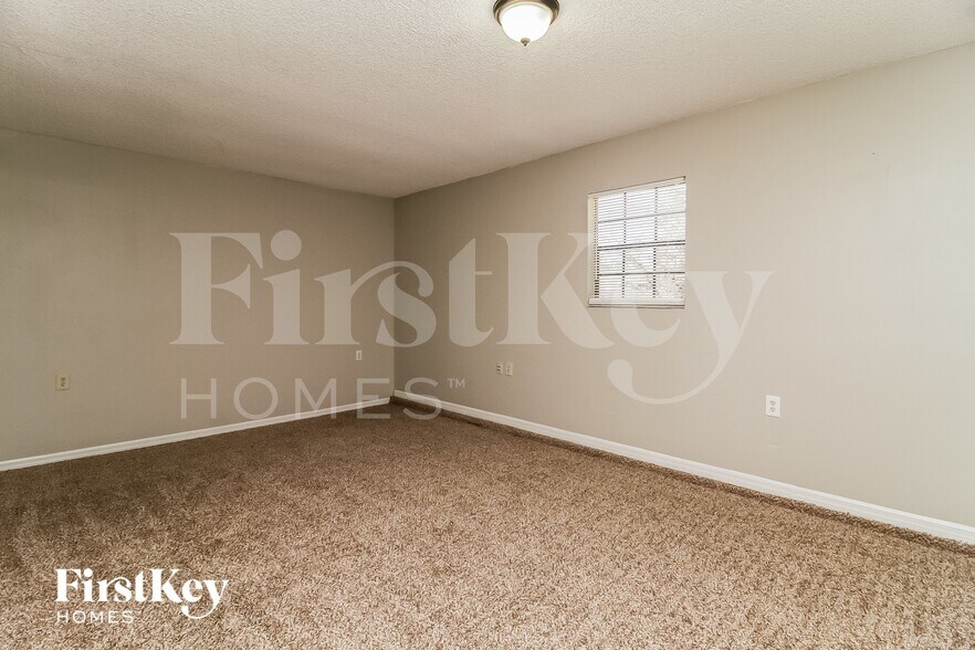 Building Photo - 602 Brunswick Terrace