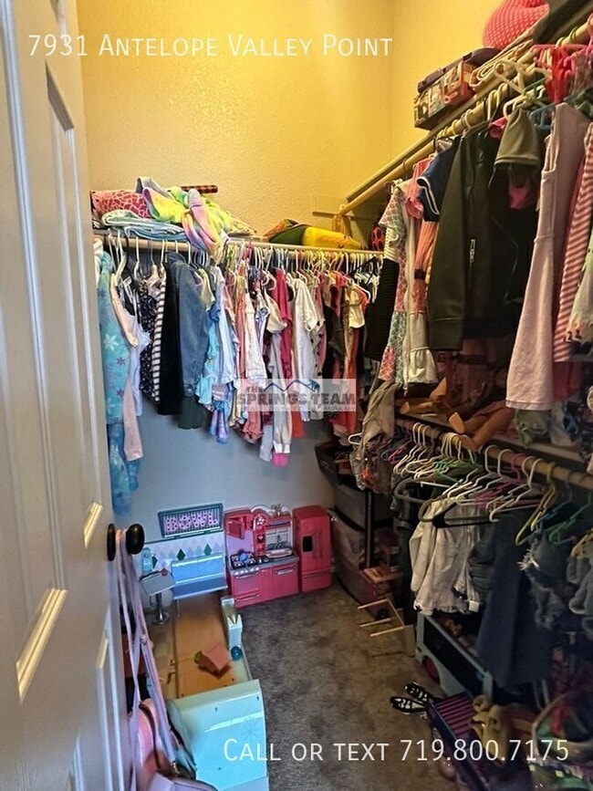 Building Photo - 7931 Antelope Valley Point