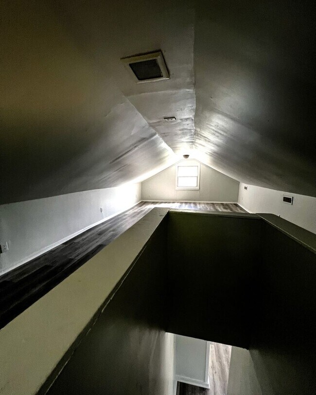 Building Photo - Walnut Cove Country Living with 2 Bedrooms, 1 Bath & Huge Bonus Space