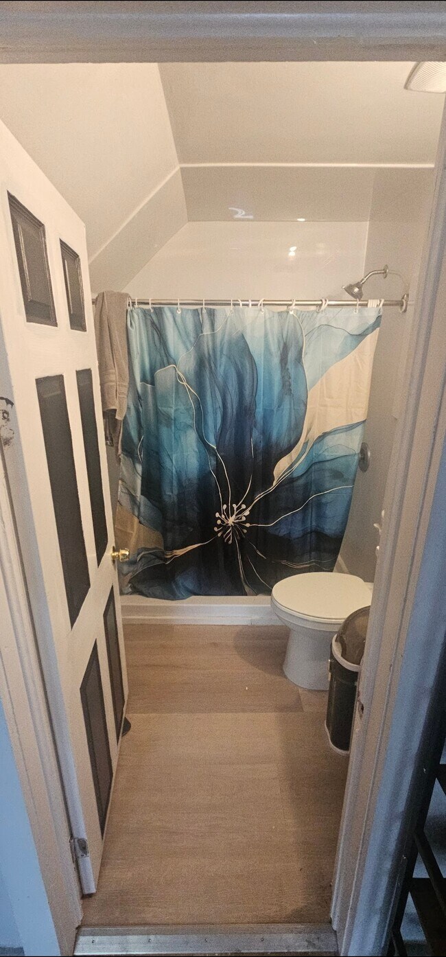 Building Photo - Home