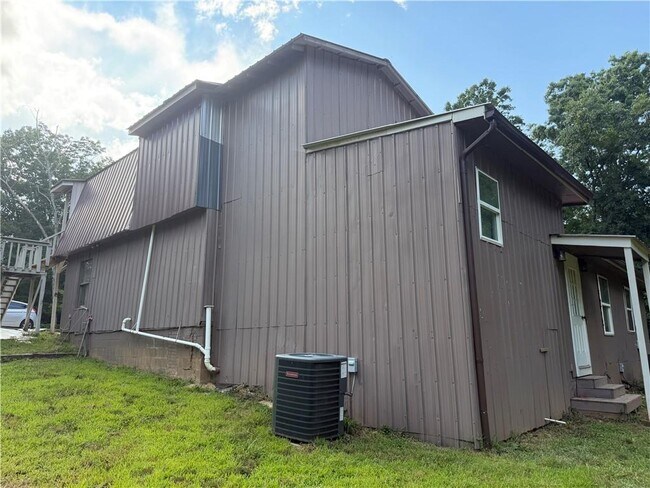 Building Photo - 2853 Oconee Cir