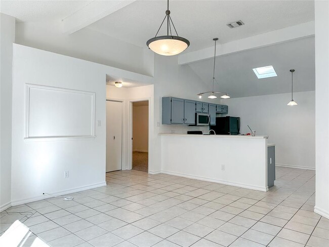 Building Photo - 14231 Anita Marie Ln