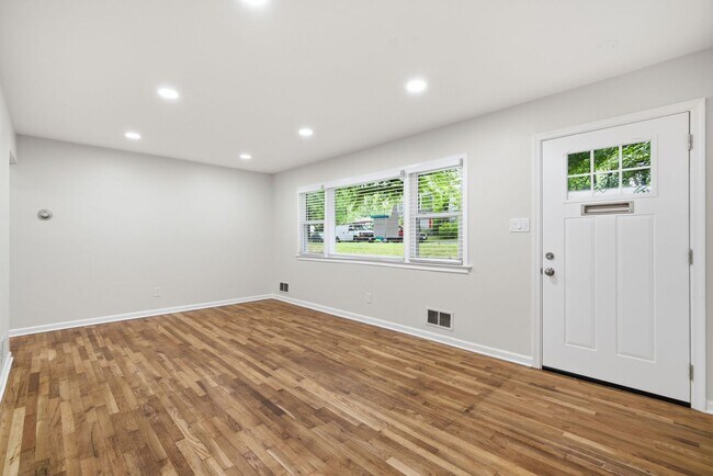 Building Photo - 3BR/2BA - Updated Rockville Home in Twinbrook with Finished Basement