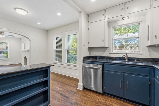Building Photo - 804 Rutherford Pl