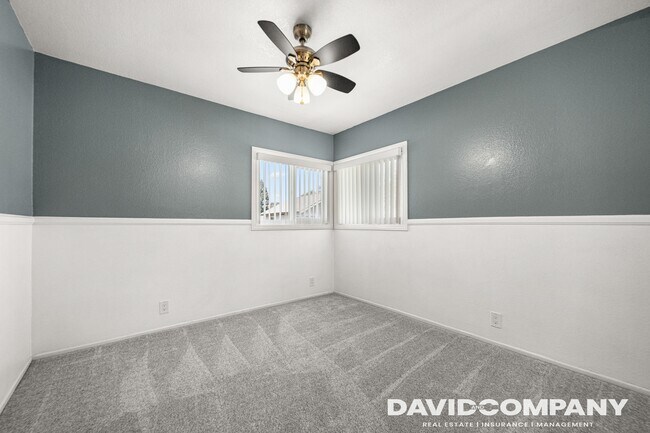 Building Photo - 2840 Oak Creek Dr