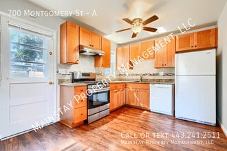 Building Photo - 700 Montgomery St