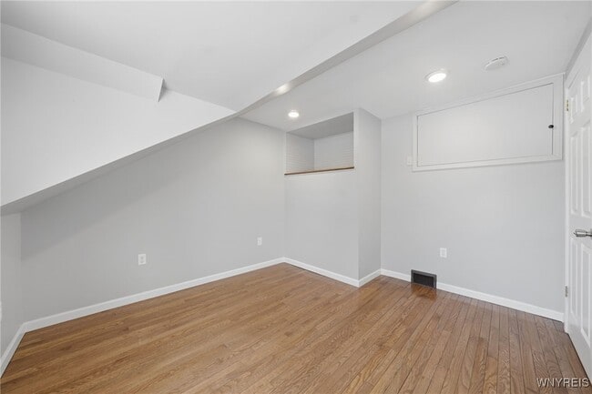 Building Photo - 151 Conant Dr