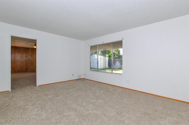 Building Photo - 6229 N 7th St