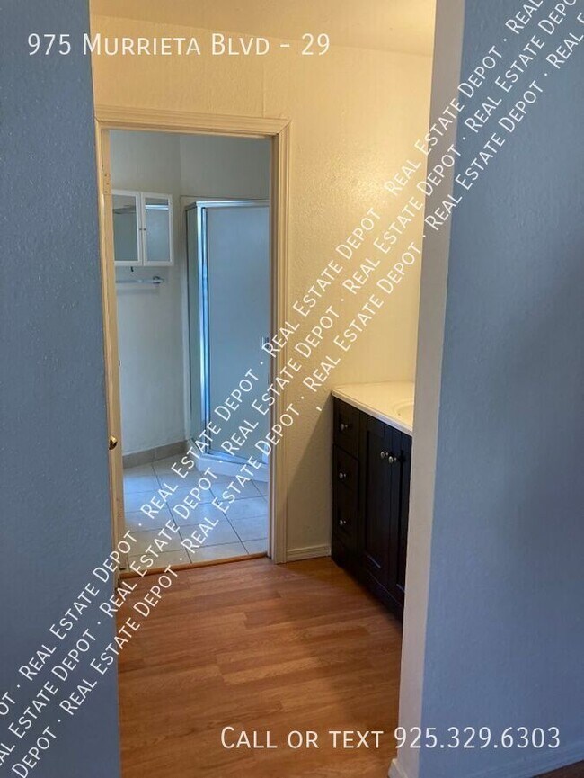 Building Photo - 975 Murrieta Blvd