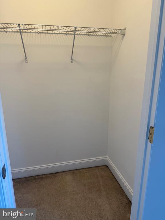 Building Photo - 111 Glacier Dr