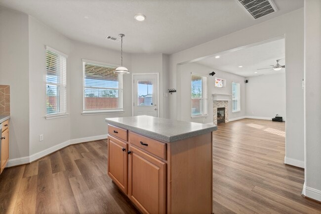 Building Photo - 3505 Cedar Prairie Dr