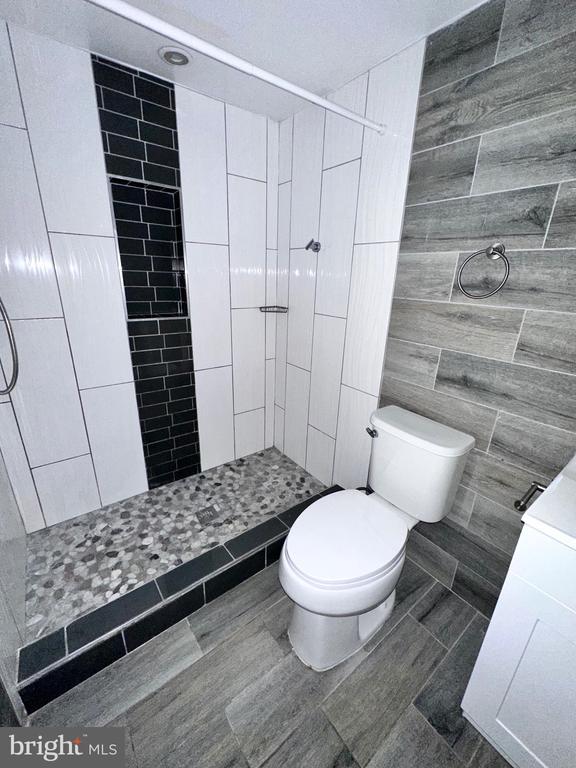 Building Photo - 6406 Wilcox Ct