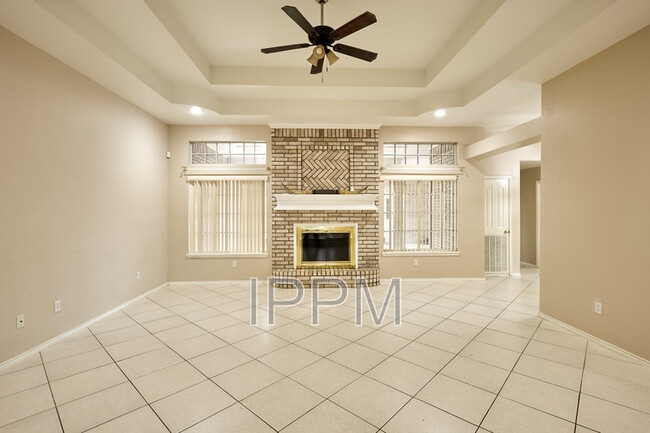 Building Photo - 1309 Summerfield Ln