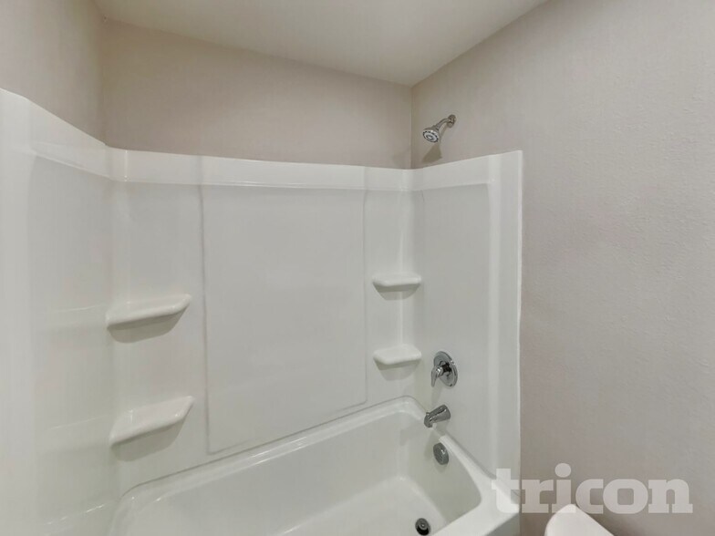 Building Photo - 4605 Hazelburn Dr