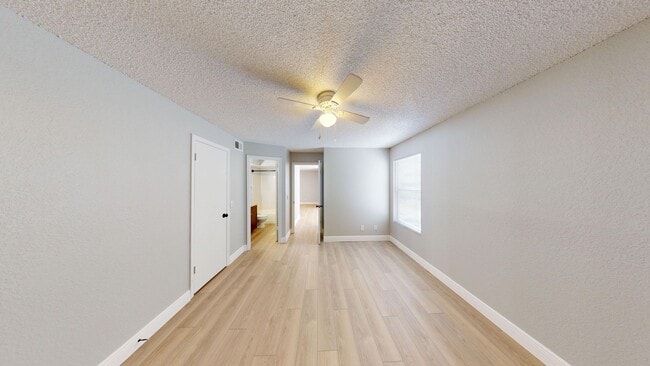 Building Photo - 2Br/ 2Ba Condo In Villa Medici - Available...