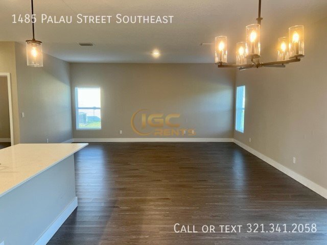 Building Photo - 1485 Palau St SE