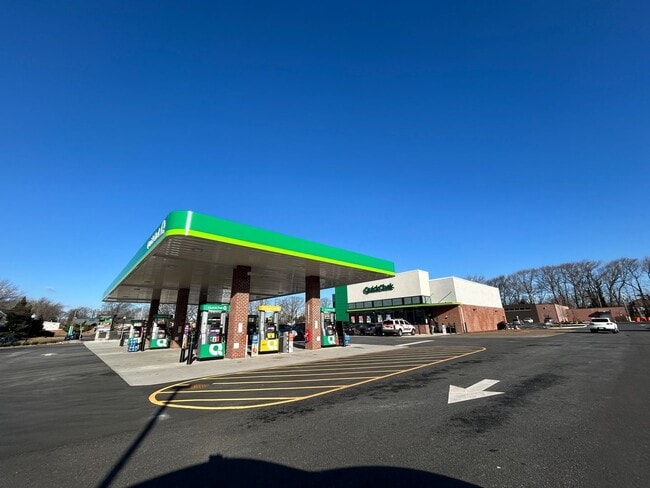 Building Photo - 1602 Heck Ave