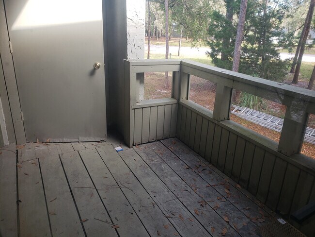 Building Photo - Longwood (The Springs) - 2 Bedroom, 1 Bathroom - $1,795.00