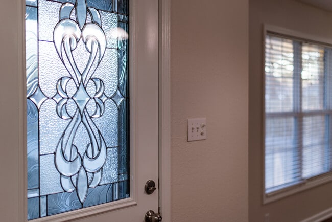 Building Photo - 398 Shady Brook Dr