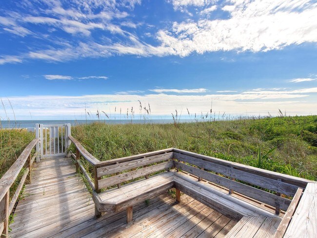 Building Photo - 4800 Ocean Beach Blvd