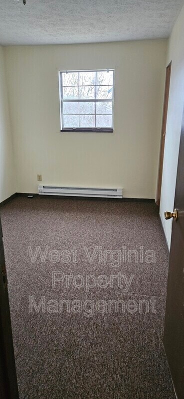 Building Photo - 12 Lair of II