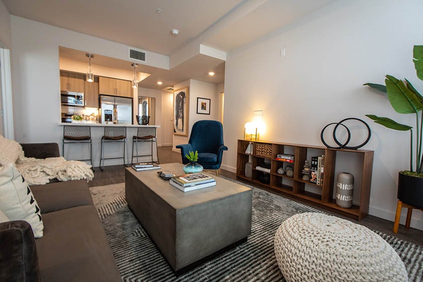 Mira Canoga Park Ca Apartment Finder