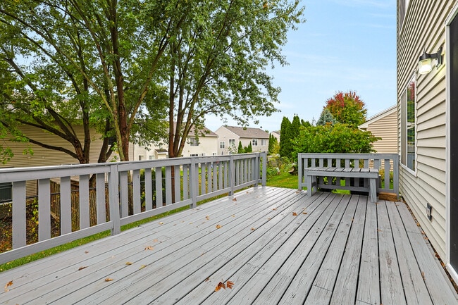 Building Photo - 3184 Impressions Dr