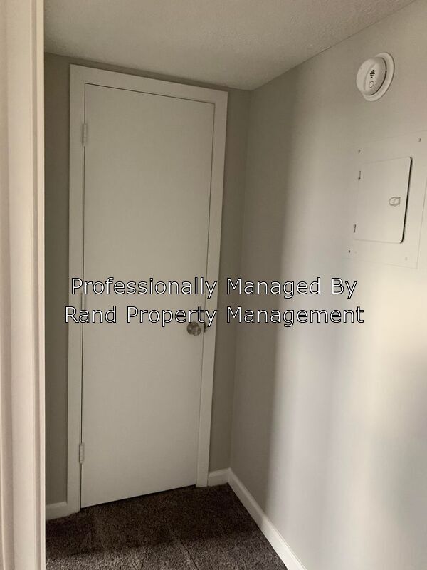 Building Photo - 117 Sylvia Dr