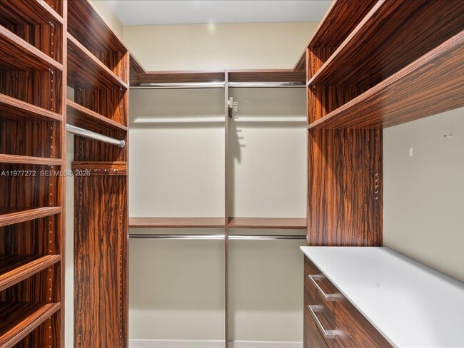 Building Photo - 3510 NE 17th Ave