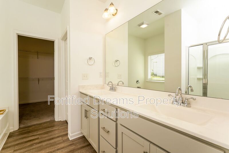 Building Photo - 254 Tally Mdw Ct