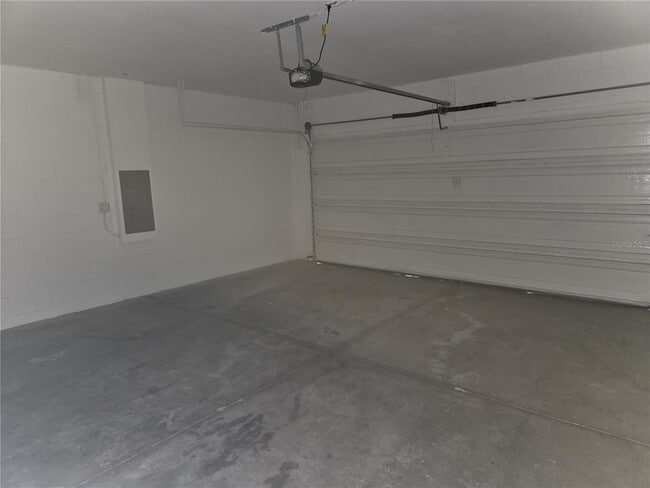 Building Photo - 2253 Sheboygan Pl