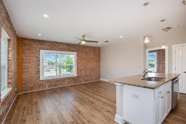 Building Photo - 919 Alston Ave