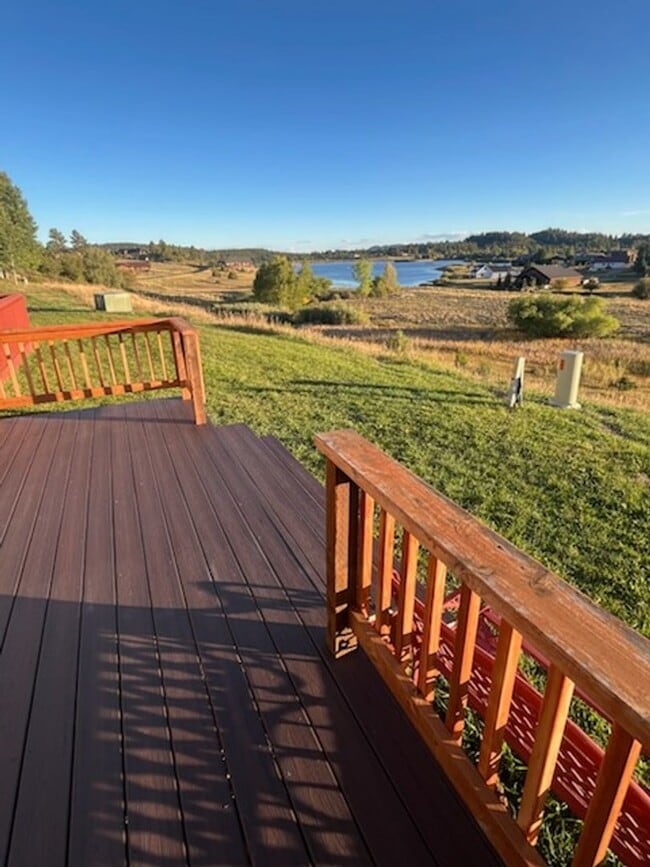 Building Photo - FOR RENT – LAKE HATCHER TOWNHOUSE CONDO